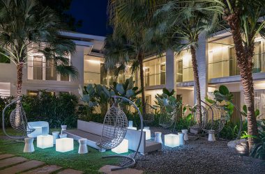 garden lounge astoria boracay