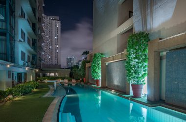 hotel with pool pasig astoria plaza