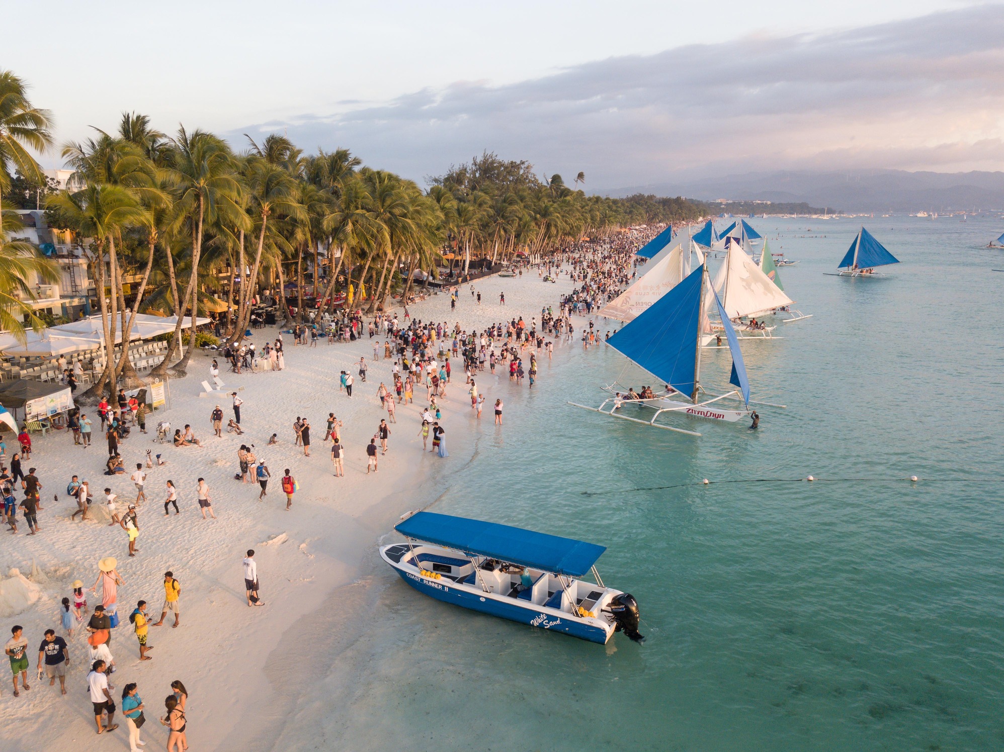 The-Ultimate-Boracay-Guide-for-AVLCI-Members- (1)